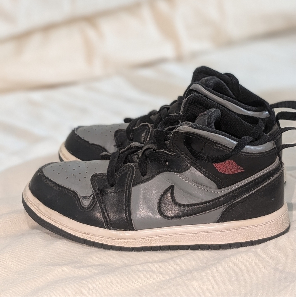 Nike Air Jordan 1 Mid TD 'Shadow' toddler shoes
